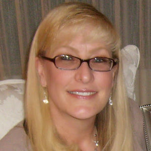 Meet your Posher, Miralee